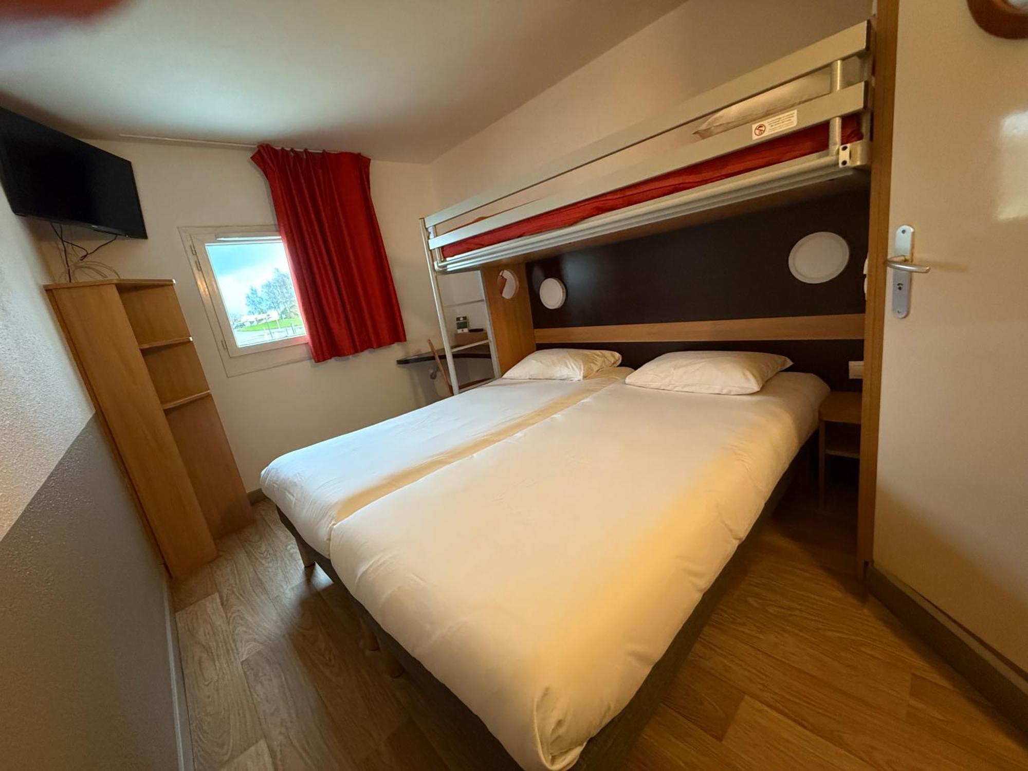 B&B Hotel Lisieux Parc Des Expositions Exterior photo